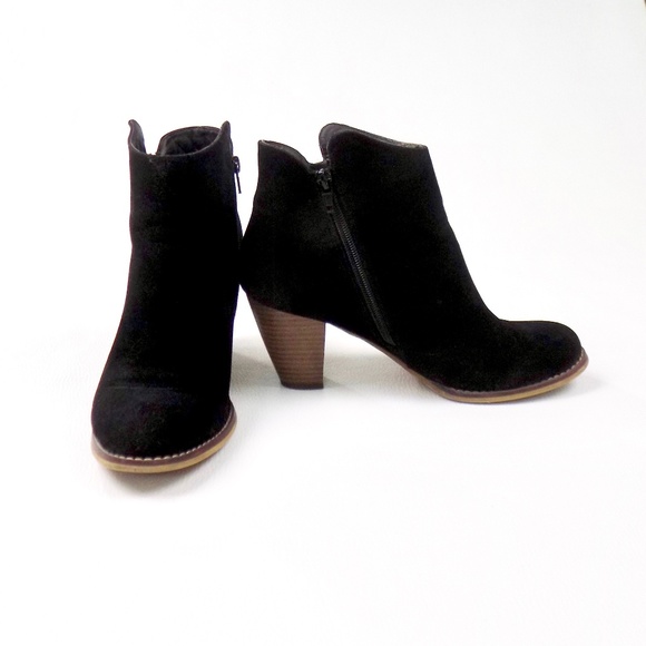 Leila Stone Shoes - 3 for $33 - Black Heeled Ankle Boots
